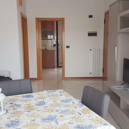 Domus Maris Viserba, Spiagge E Centro A 100 Mt, Promo Maggio Fiera Macfrut, Fieravicola, Expo Dental, Meeting 리미니 외부 사진