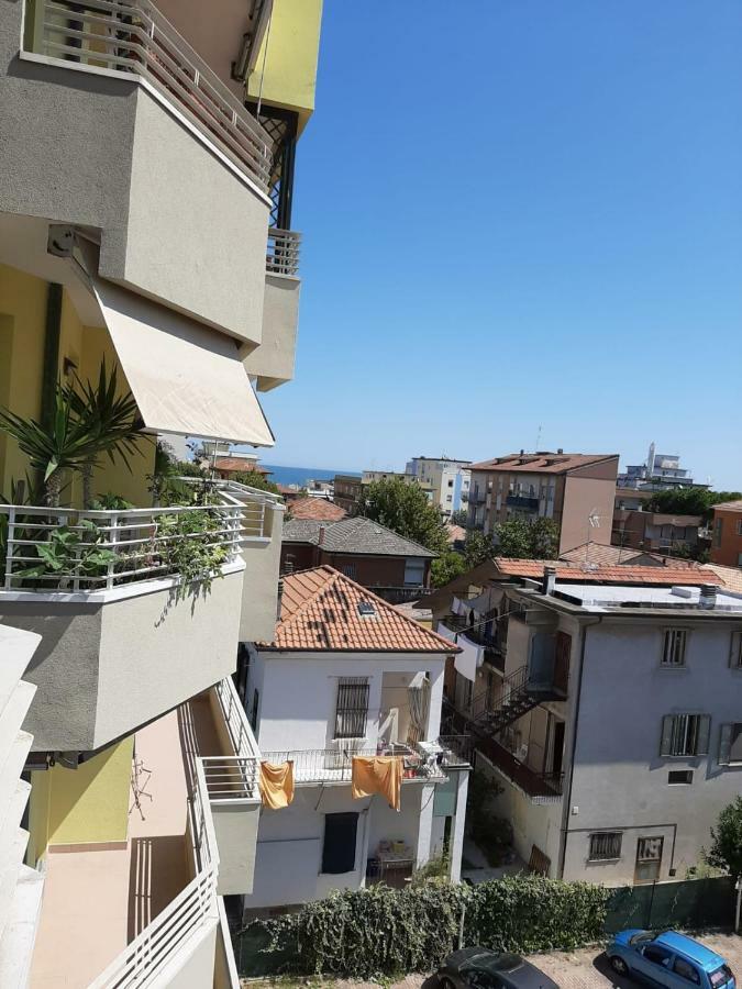 Domus Maris Viserba, Spiagge E Centro A 100 Mt, Promo Maggio Fiera Macfrut, Fieravicola, Expo Dental, Meeting 리미니 외부 사진